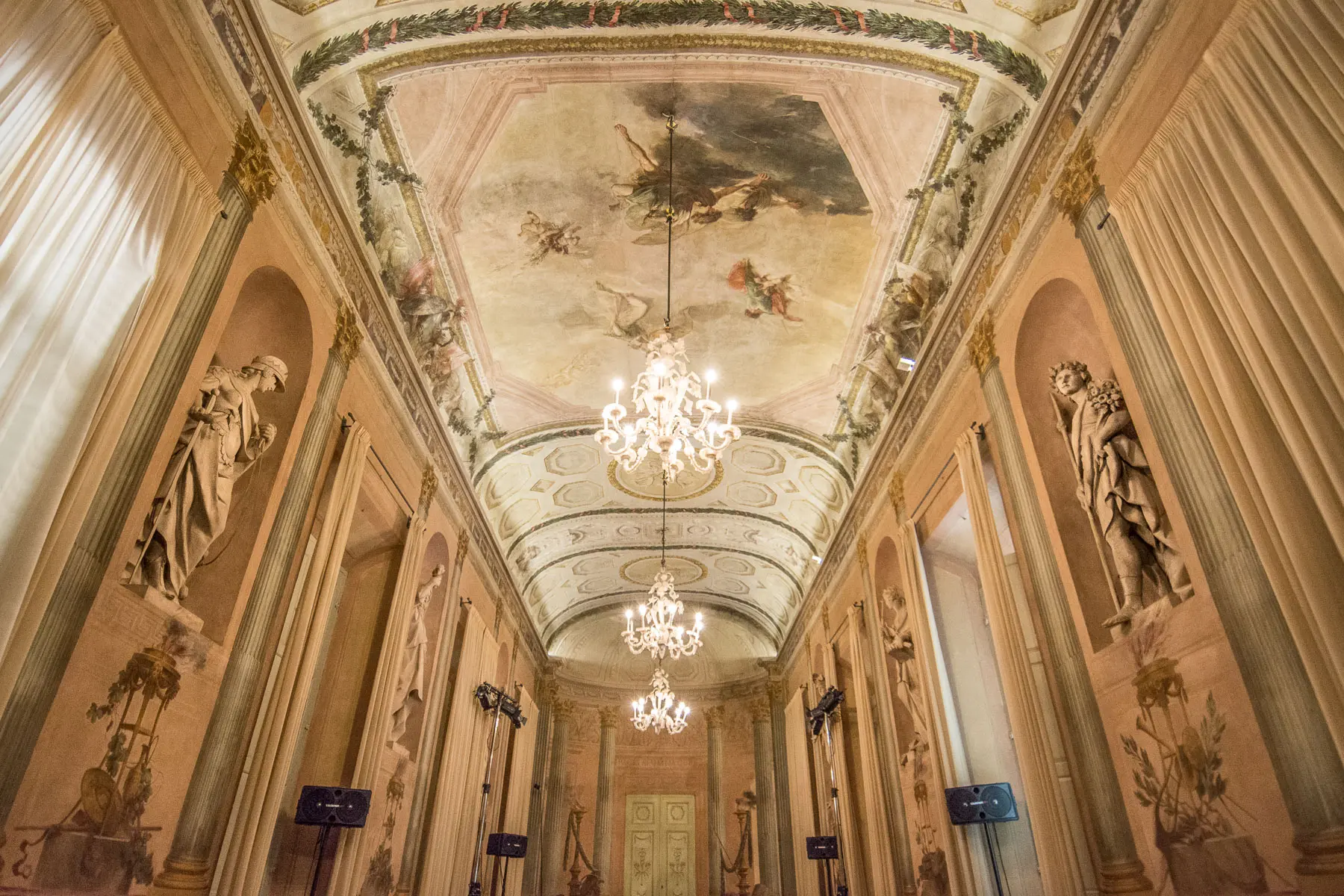 Ridotto del Teatro Comunale Masini, realizzato dall’arch. Giuseppe Pistocchi XVIII sec. Faenza