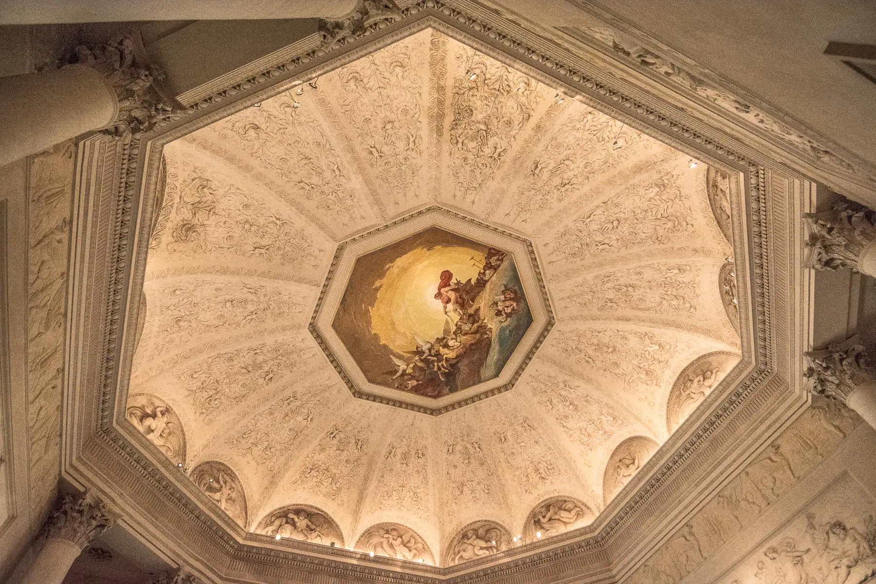 Sala Ottagona o Tempio di Apollo, Palazzo Milzetti. Faenza