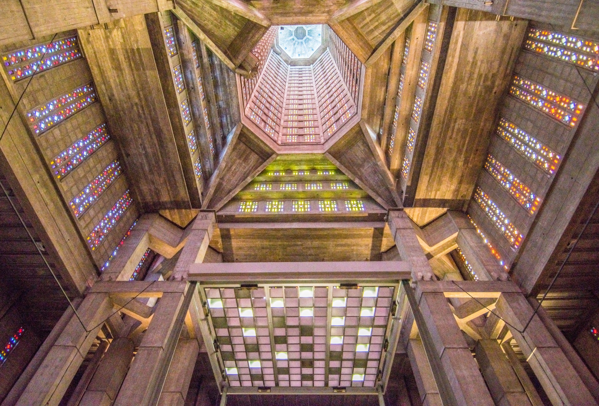 L’interno della chiesa di Saint Joseph, Le Havre