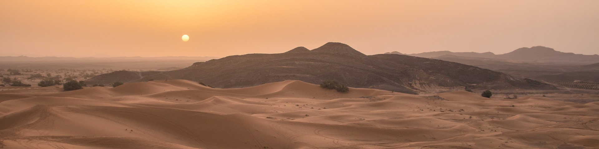 Alba nel deserto di Merzouga, Marocco