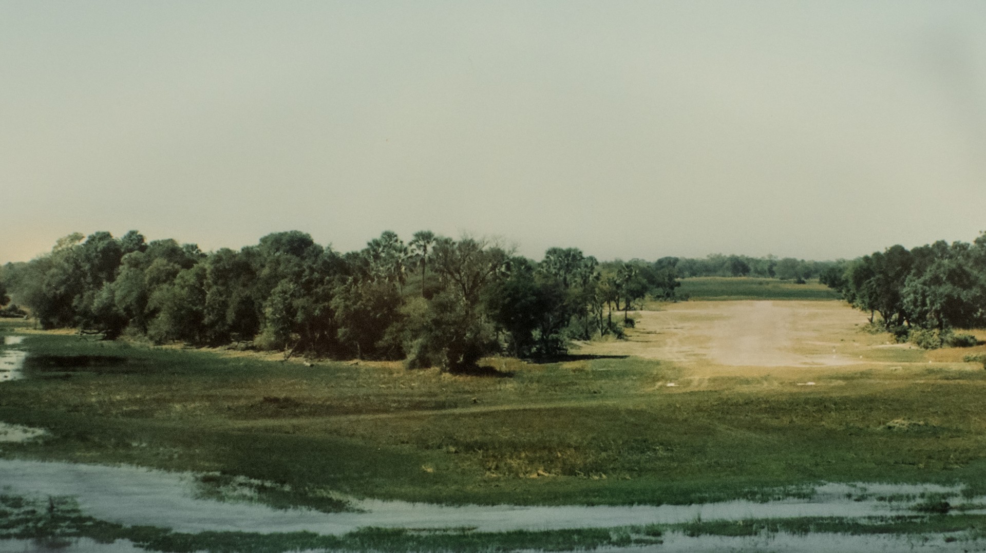 La pista di atterraggio nel Delta dell’Okawango, Botswana