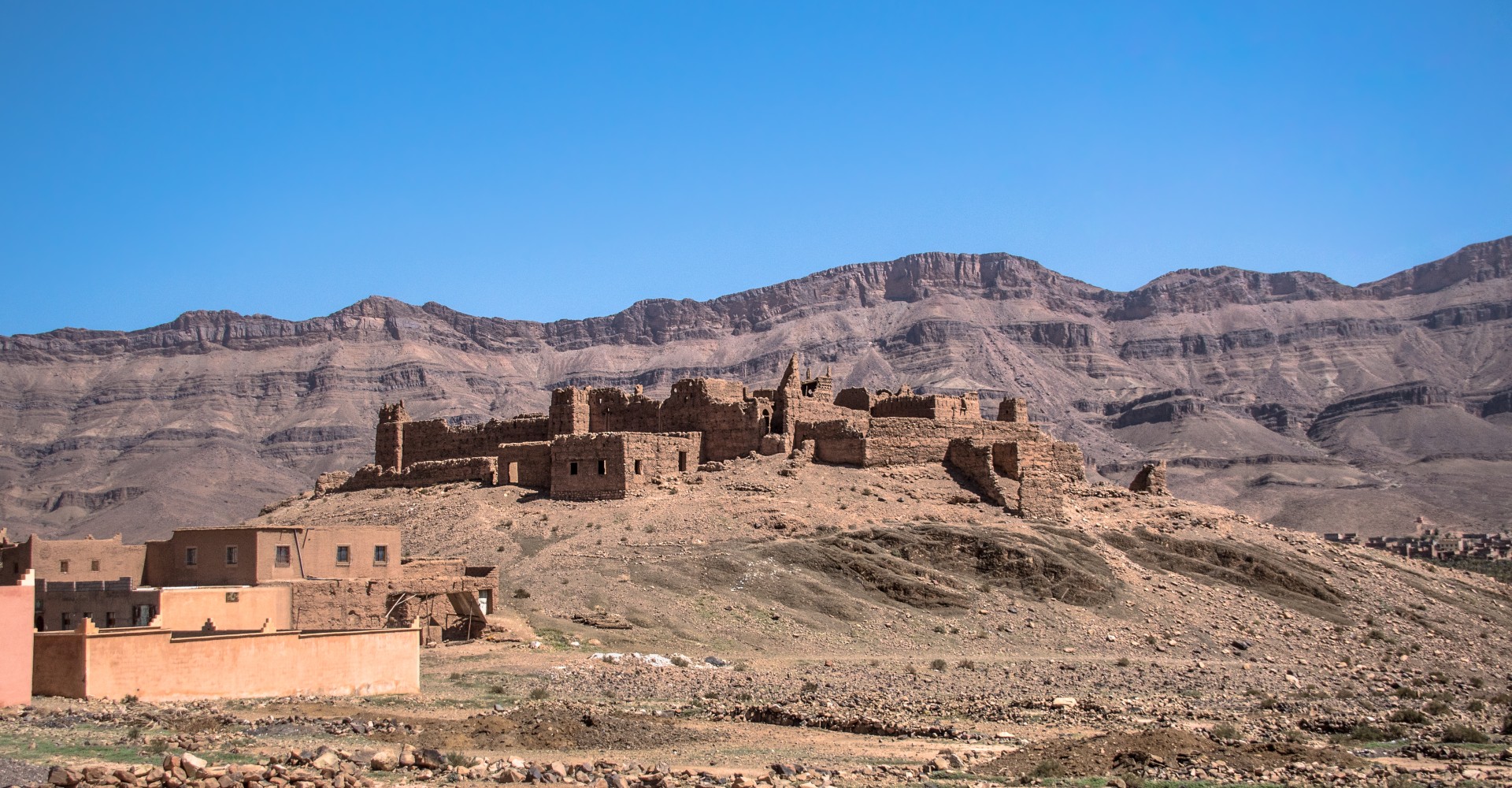 Villaggio abbandonato alle pendici dell’Atlante. Tamzmout, Ouarzazate, Marocco.