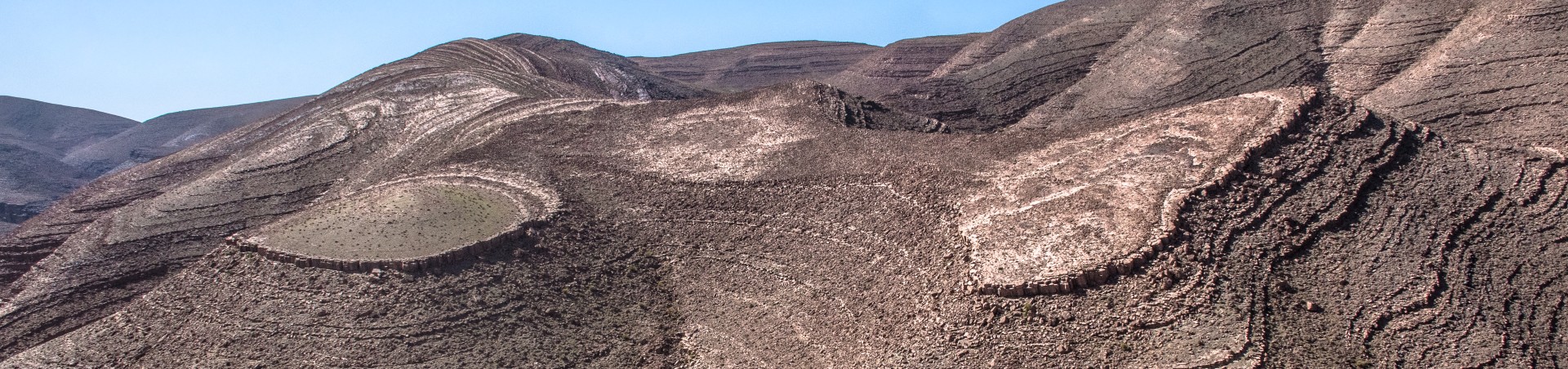 Rocce a forma di occhio e cuore, Tansifte, Marocco