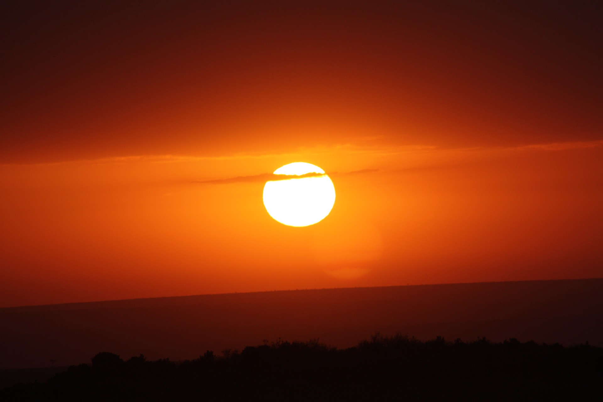Tramonto nelle pianure alluvionali del Gomoti, Botswana