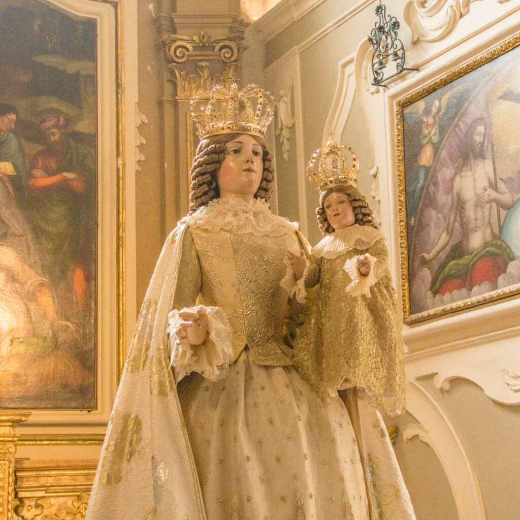 La Madonna della Bruna. Capella laterale della Chiesa di San Francesco d'Assisi. Matera, Basilicata
