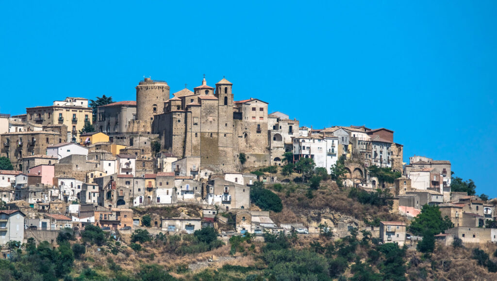 Vista di San Mauro Forte, Viaggio in Basilicata, tra i borghi lucani