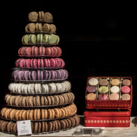 I macarons: dalle cucine italiane ai conventi e ai salotti francesi